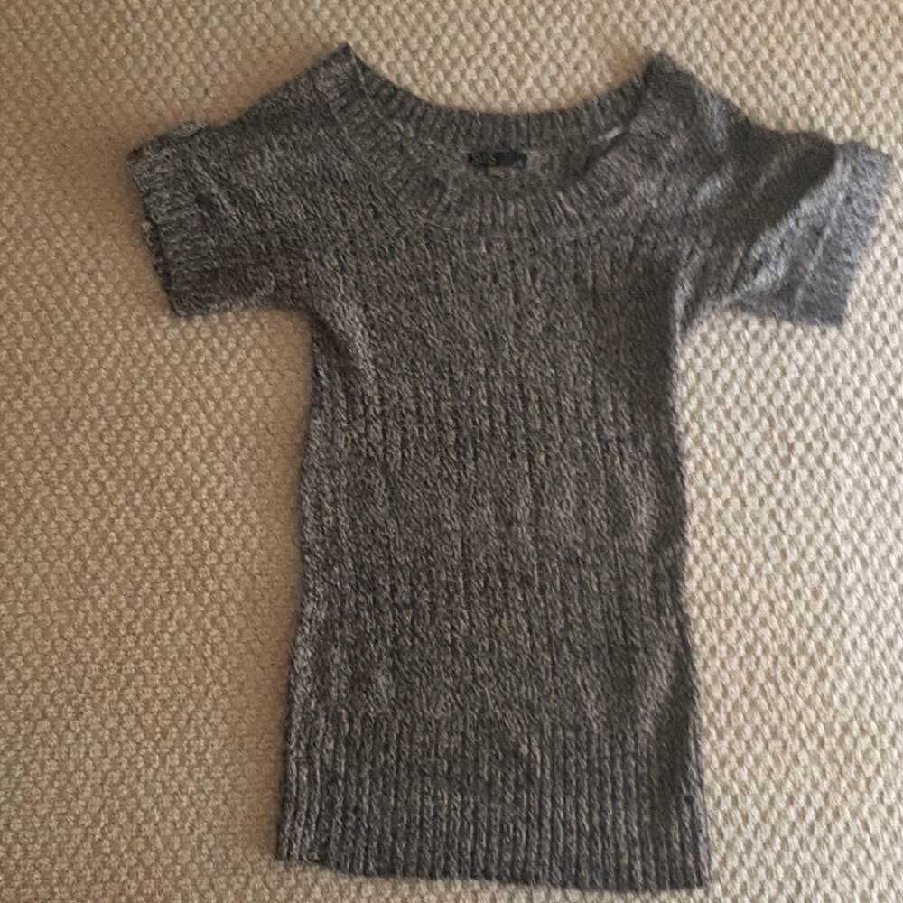 Scoop neckline short sleeved sweater